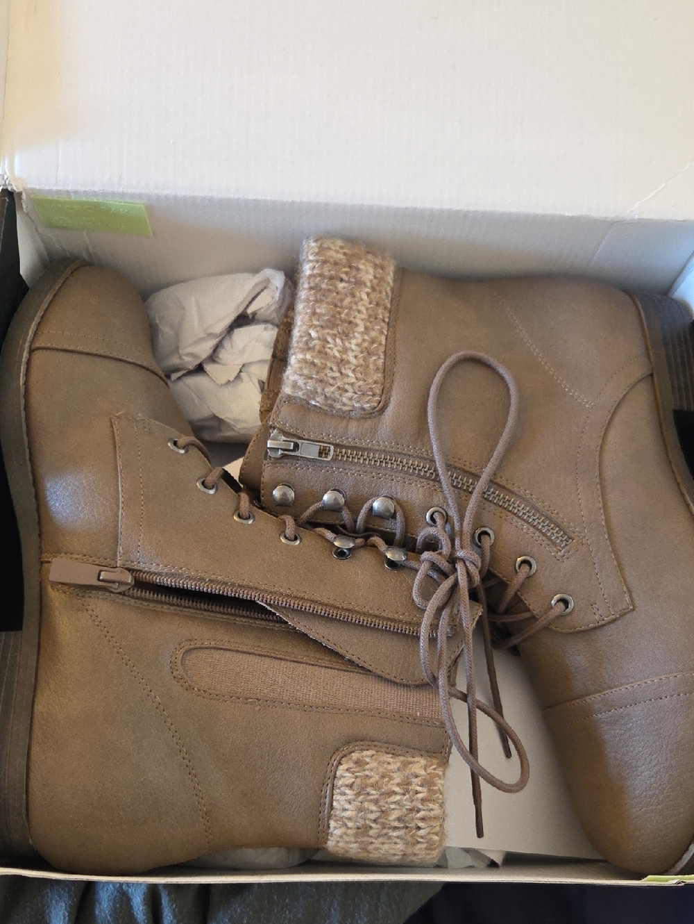 Torrid ww Women’s Taupe Lace-Up Ankle Boots with Knit Trim Size 10.5